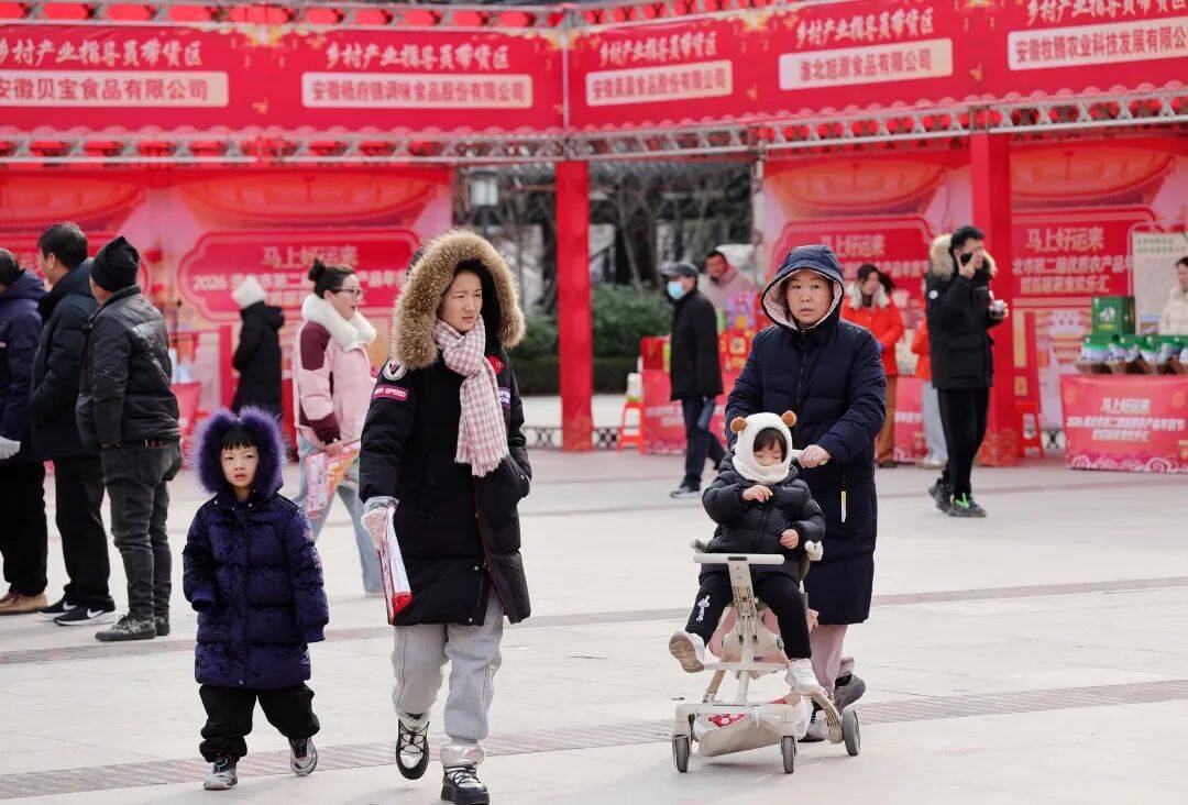 mg不朽情缘官方网站年货节成功举办！非遗“出摊”萌宠“拜年”！(图4)