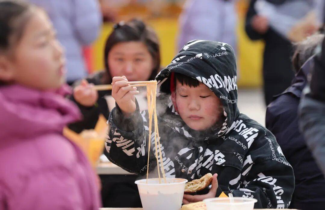 mg不朽情缘官方网站年货节成功举办！非遗“出摊”萌宠“拜年”！(图6)